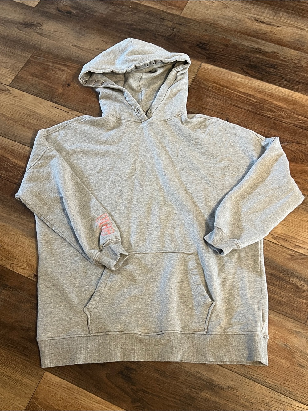 XL UGG oversized Light Gray Hooded Sweatshirt with Kangaroo Pocket